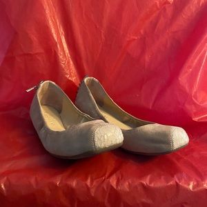 Gianni Bernini Balllet Flats nude size 7 EUC